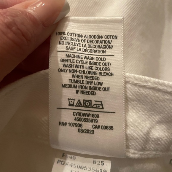 Hudson Jeans White Jean Shorts - Picture 13 of 13